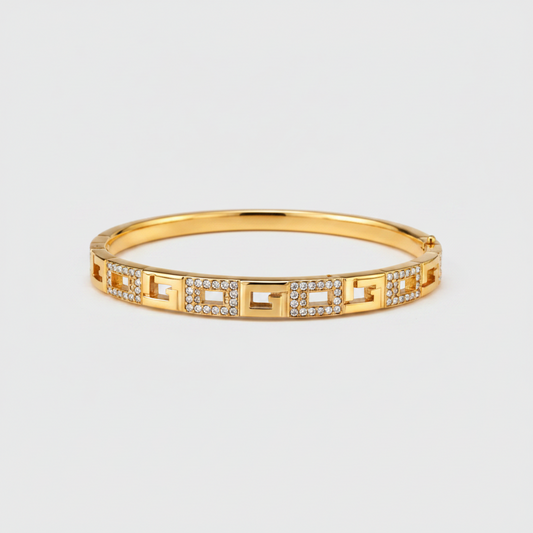 Brazalete con baño en oro 18k de Microcirconia con Diseño Entrelazado