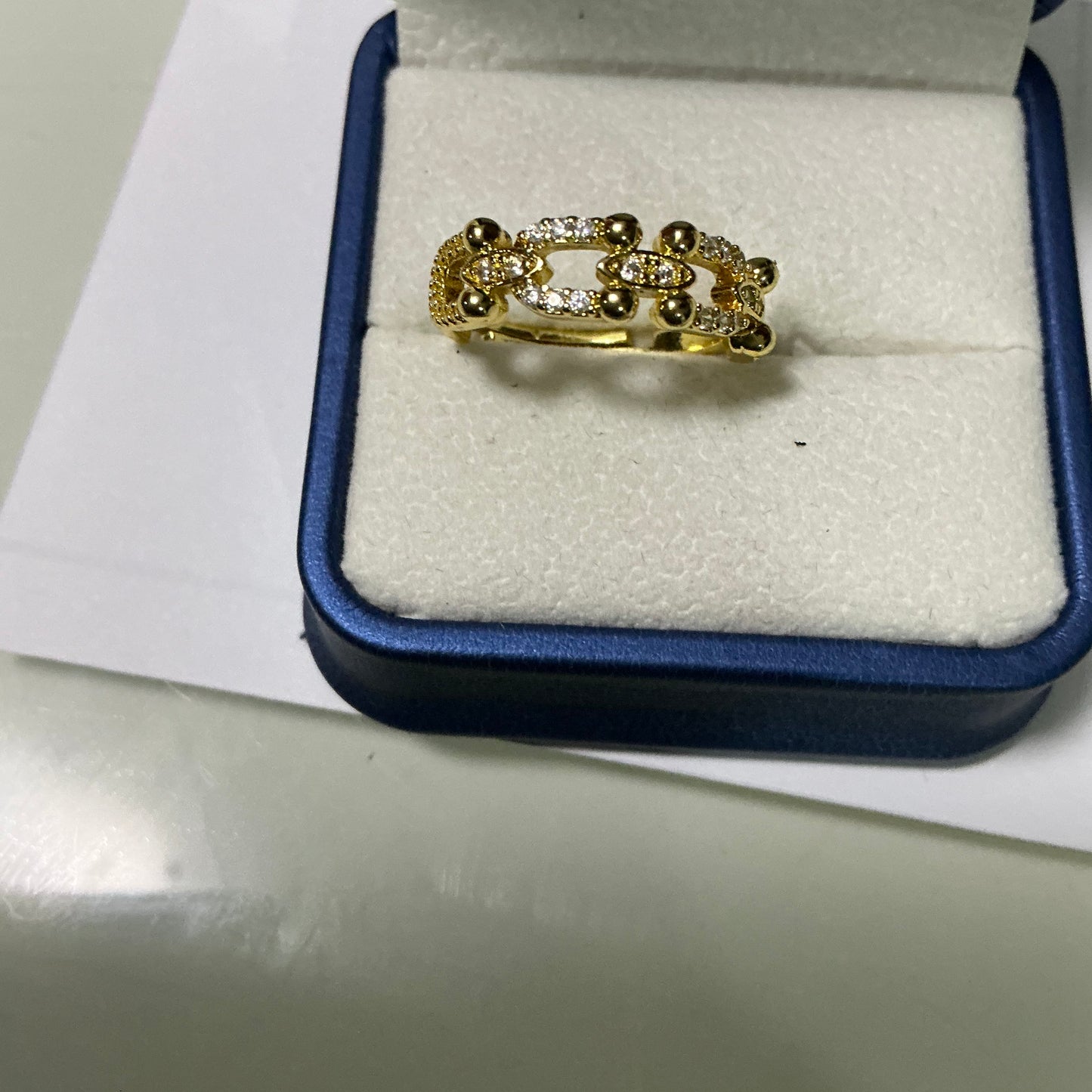 Anillo Microcirconia Textura con Perlas