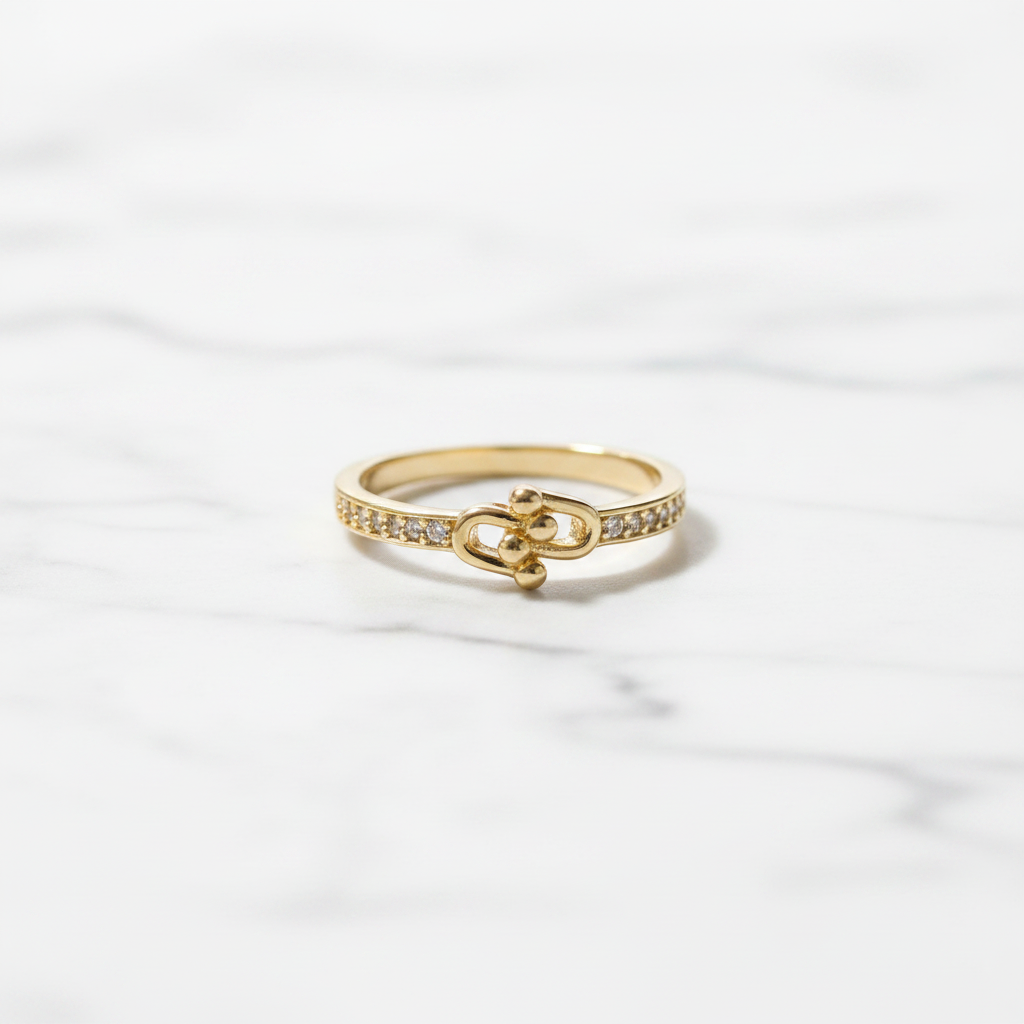 Anillo Microcirconia Delicado con Nudo