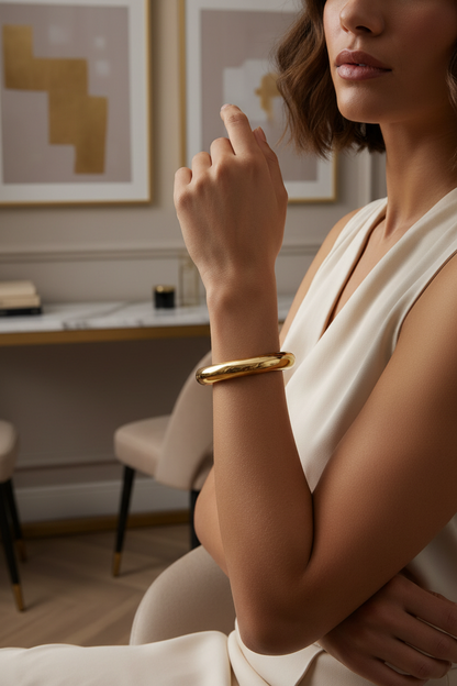 Publicitaria modelo brazalete dorado - Contorno Liso